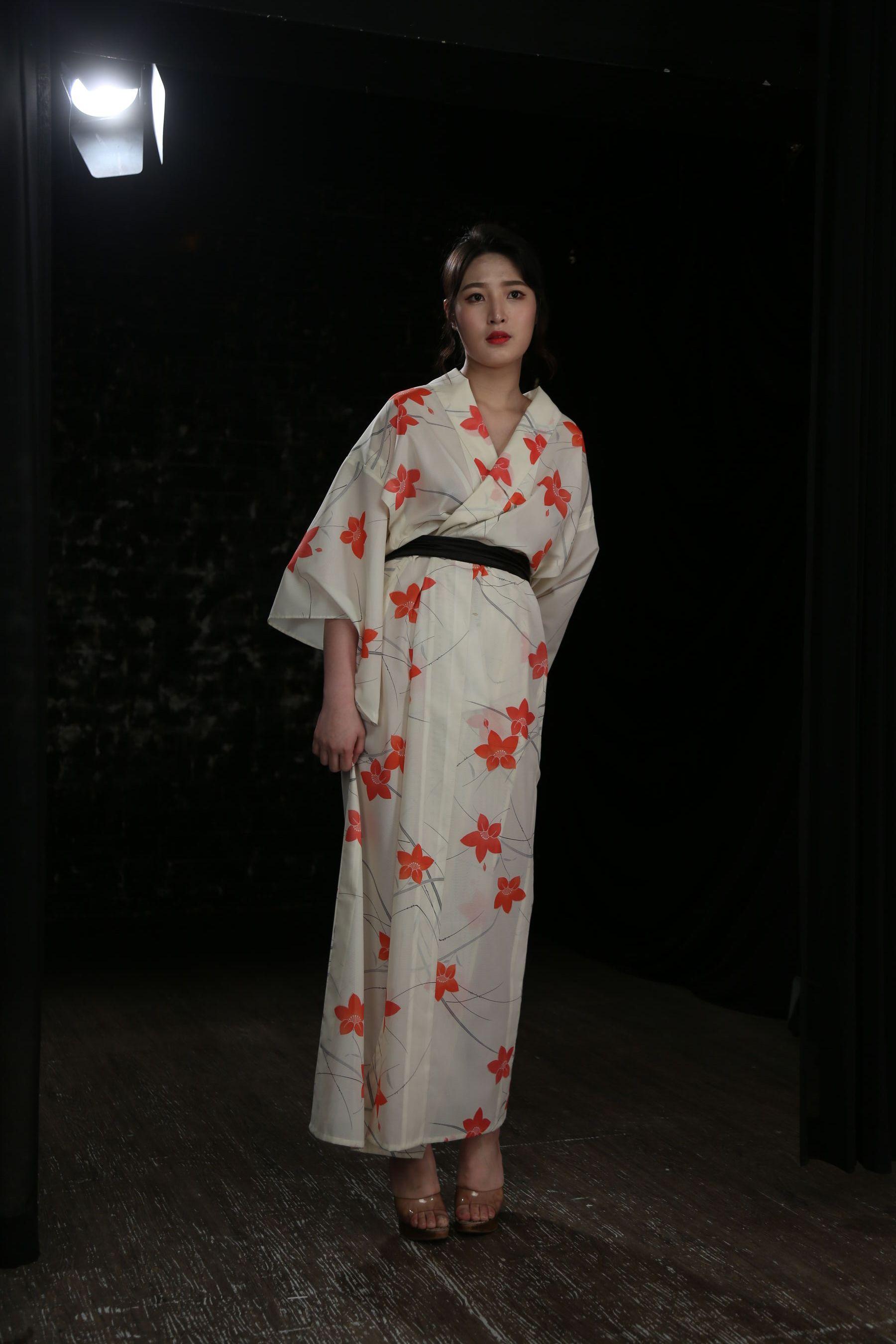 行色 国模尤娜大尺度人体私拍套图